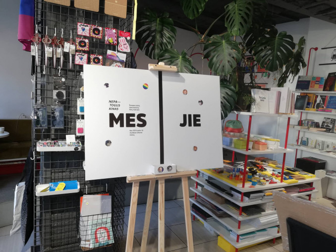 „MES|JIE“